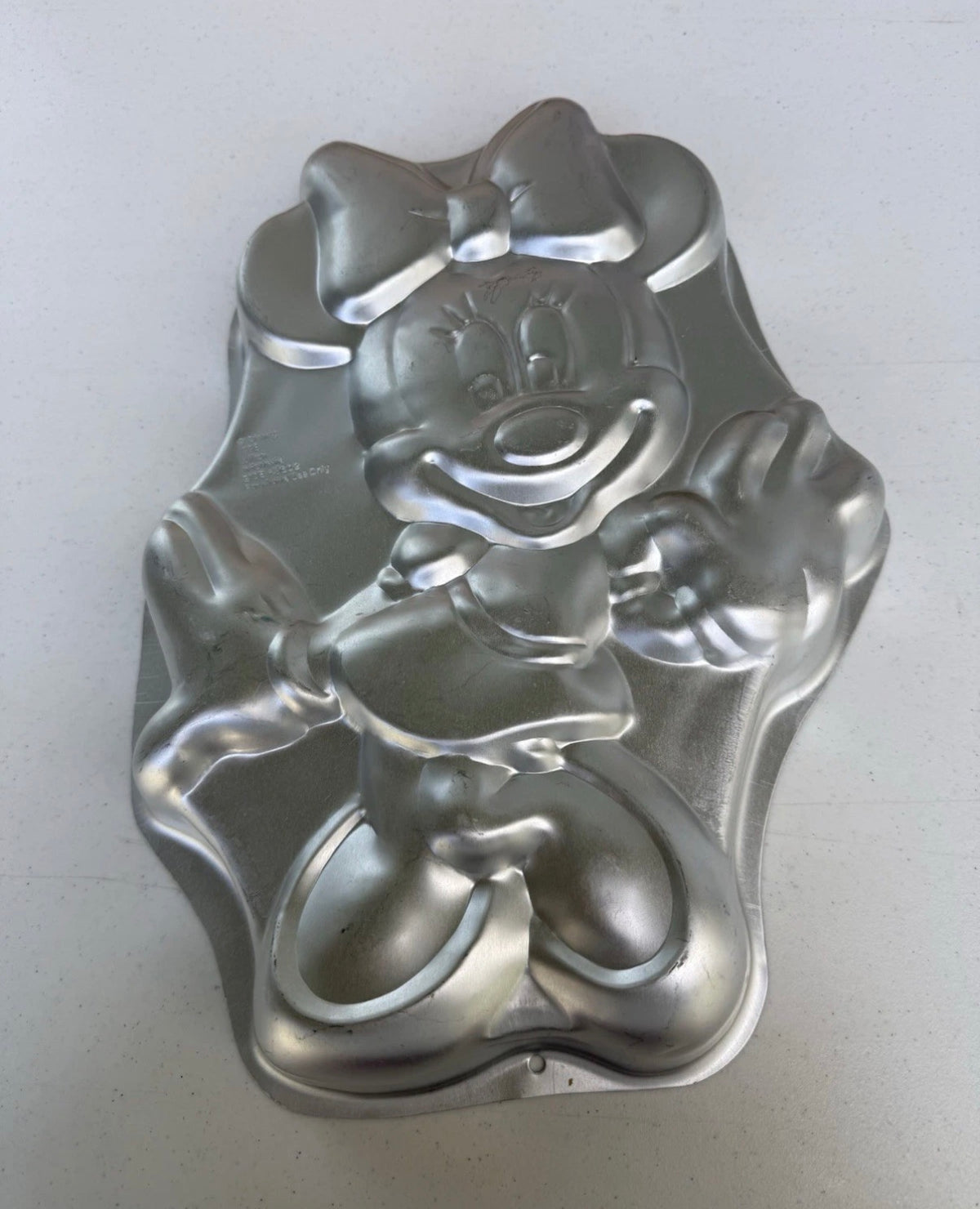 Forma de Bolo Minnie Mouse Coleção Corpo Inteiro