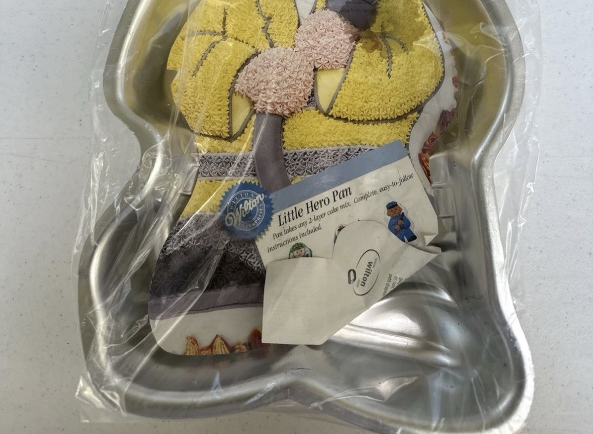 Molde para pastel Wilton Little Hero 2105-2077 Bombero 2003 Nuevo