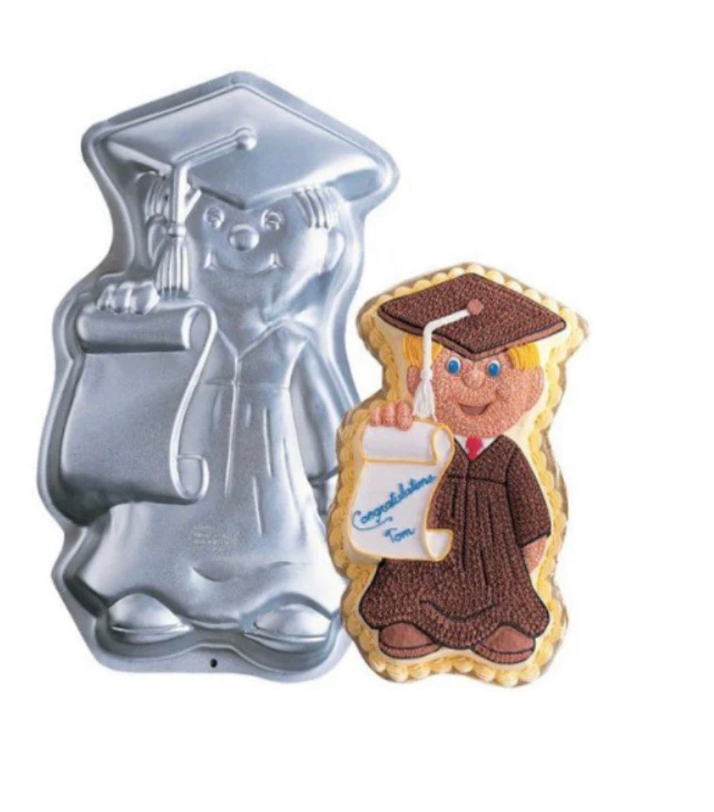 Assadeira Vintage Wilton "Proud Graduate" (Orgulho de Formar) Boné de Formatura e Diploma em Alumínio – Utensílio de Cozinha Colecionável