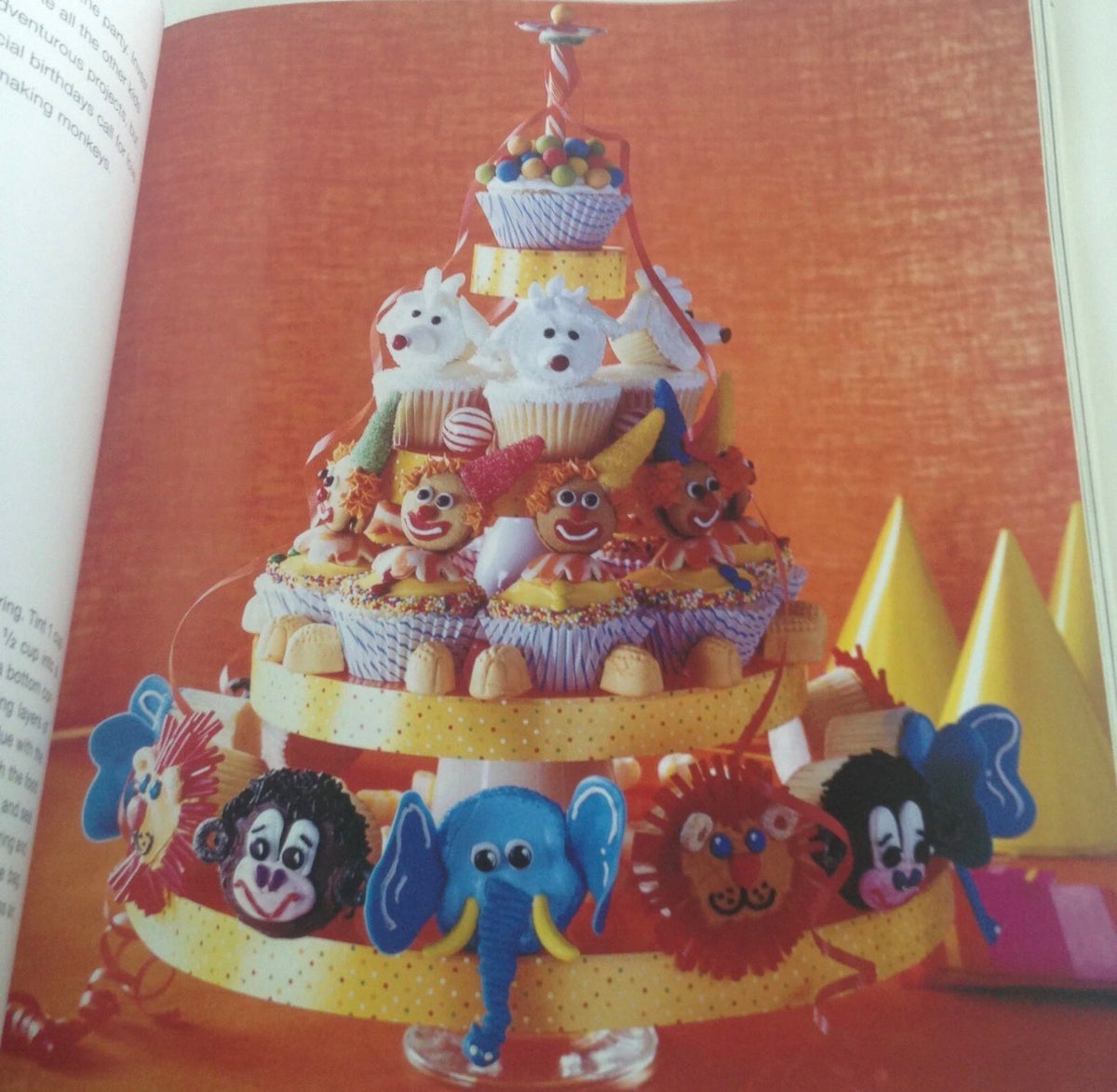 Hello, Cupcake! Irresistibly Playful Creations Anyone Can Make (Book, New)