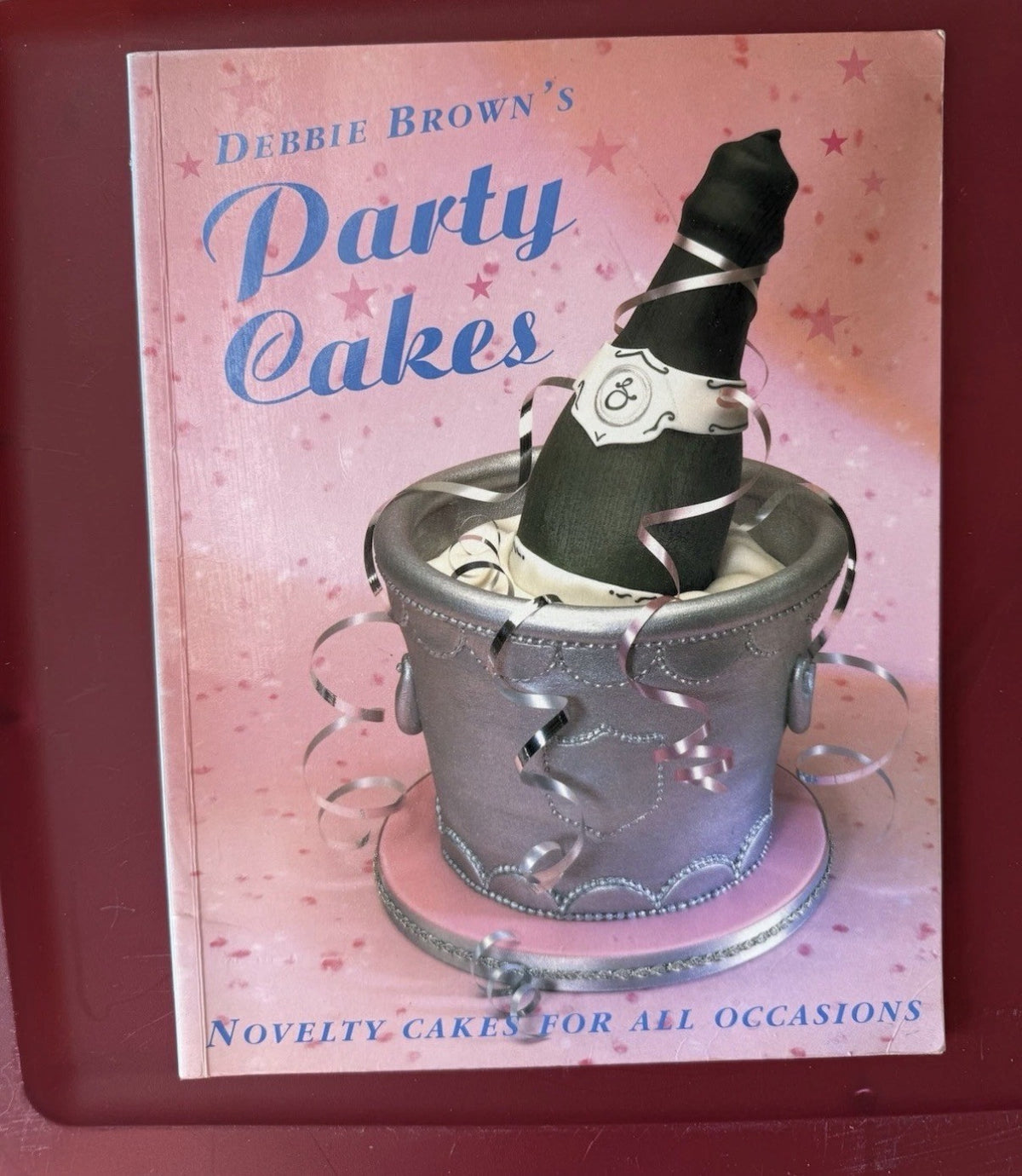 Bolo de Festa da Debbie Brown - Livro de Decoração de Bolos