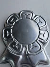 MOLDE DE ALUMINIO PARA PASTELES VTG WILTON FORMA DE CINTA DE PREMIO AZUL NOVEDAD GANADOR 1979