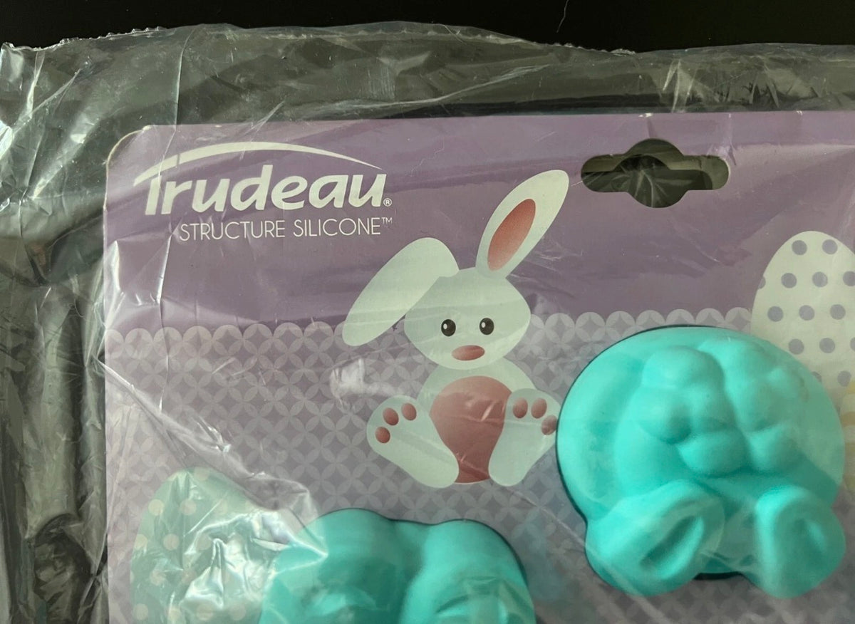 Trudeau® Structure Silicone Easter Bunny Cupcake – BPA Free
