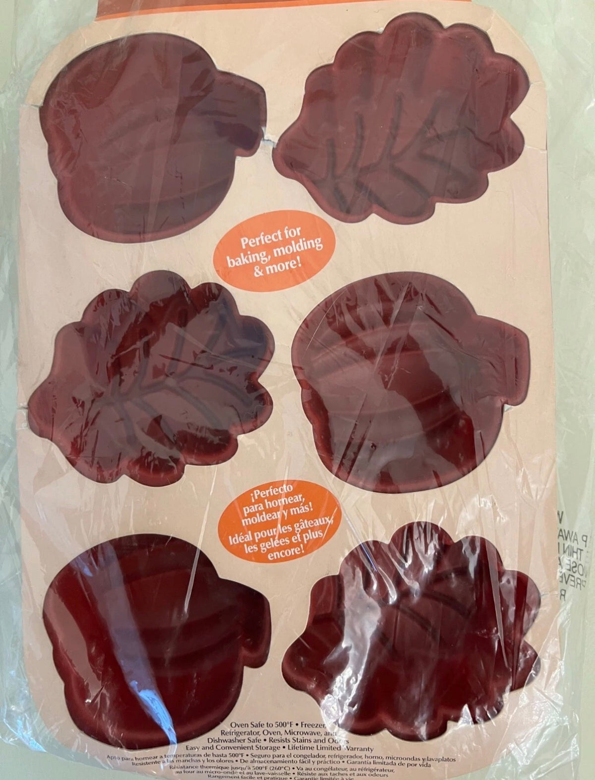 Wilton® 6-Cavity Pumpkins & Leaves Silicone Baking Mold (New)