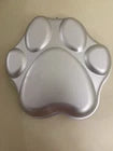 Precioso molde para pastel con huellas de patas Wilton